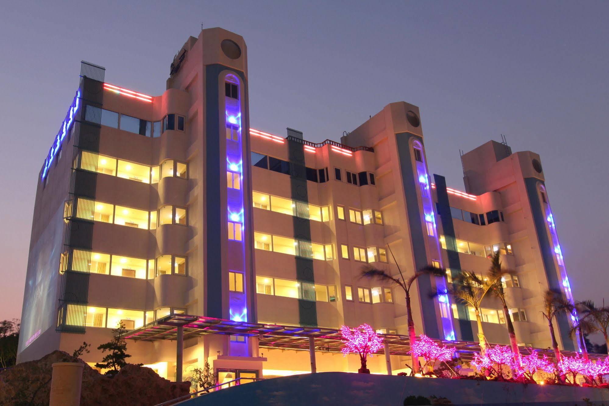 Clownfish Resort Hằng Xuân Cổ Trấn Ngoại thất bức ảnh